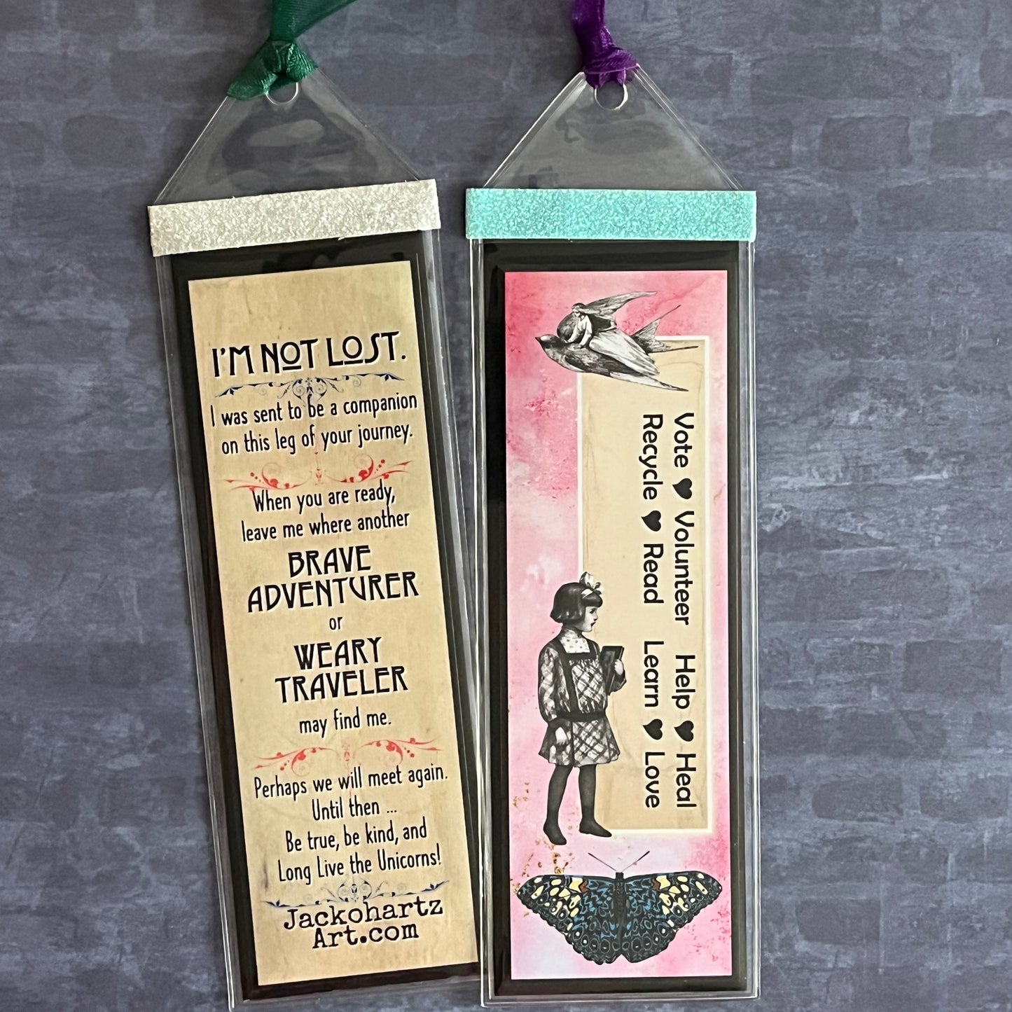Traveling Bookmarks